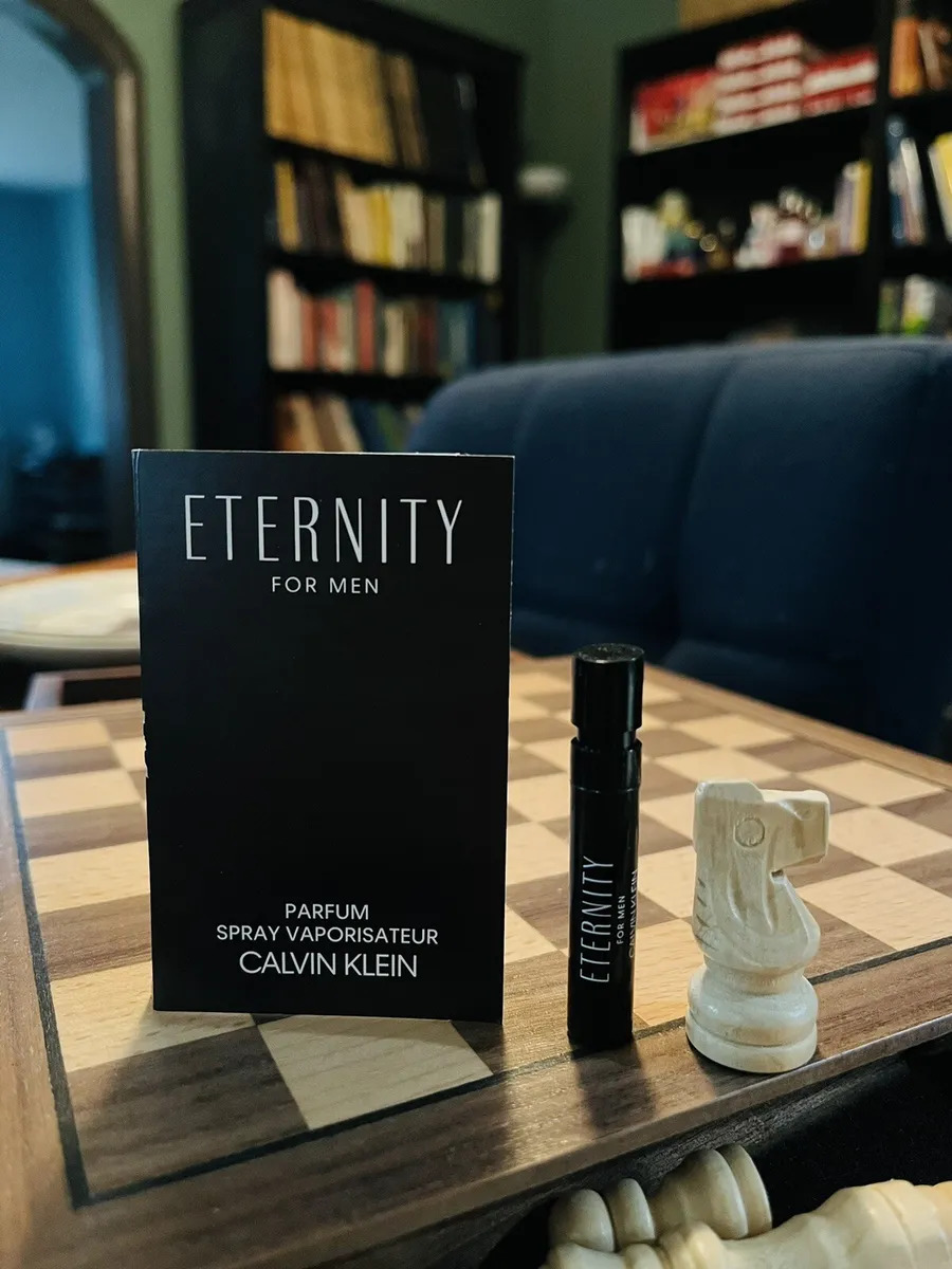 CK Eternity For Men Parfum 1.2 ml กลิ่นเข้มข้นสำหรับผู้ชาย การตีความความเป็นนิรันดร์ที่แข็งแกร่งและยั่งยืน